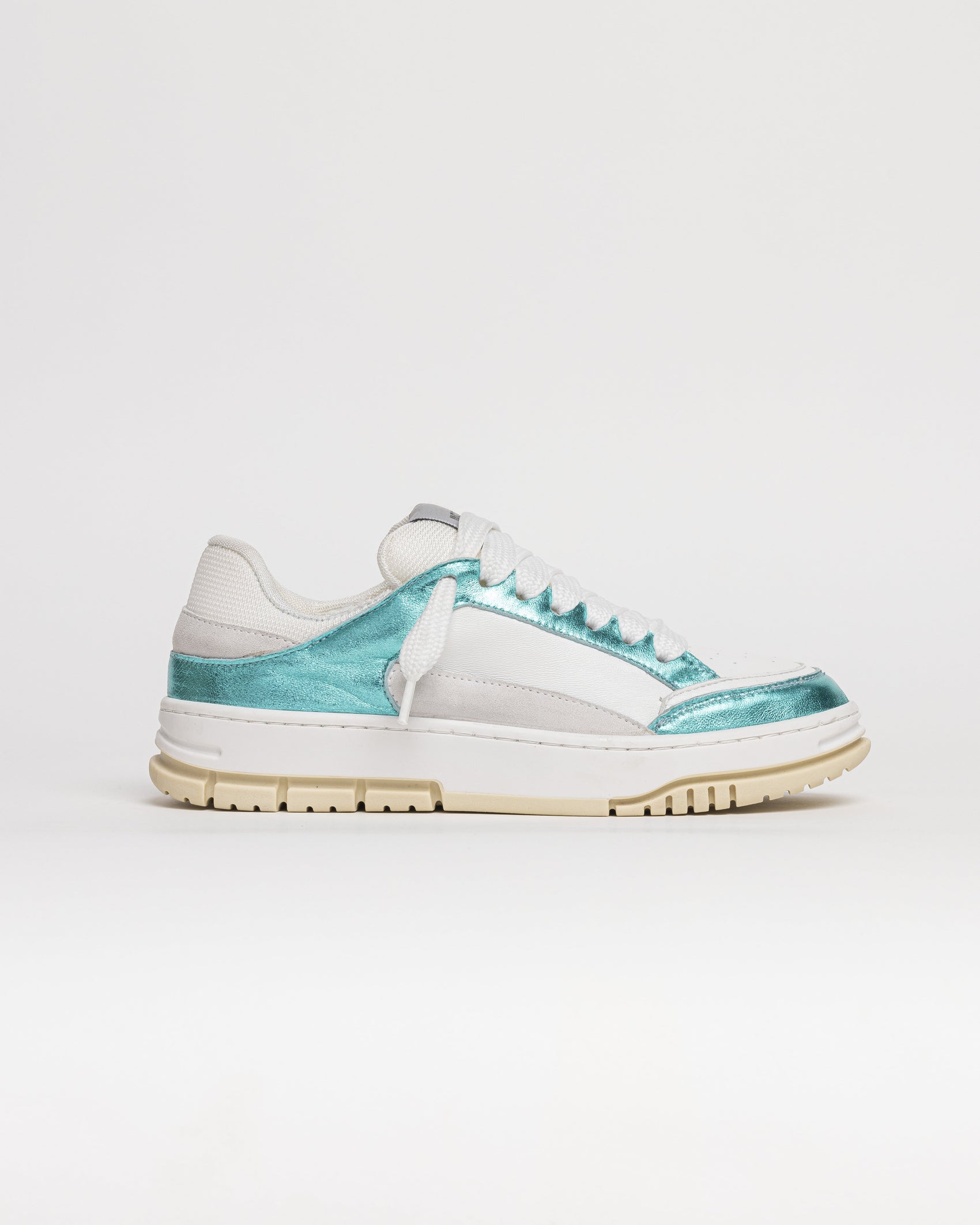 POLARIS REFLECTIVE