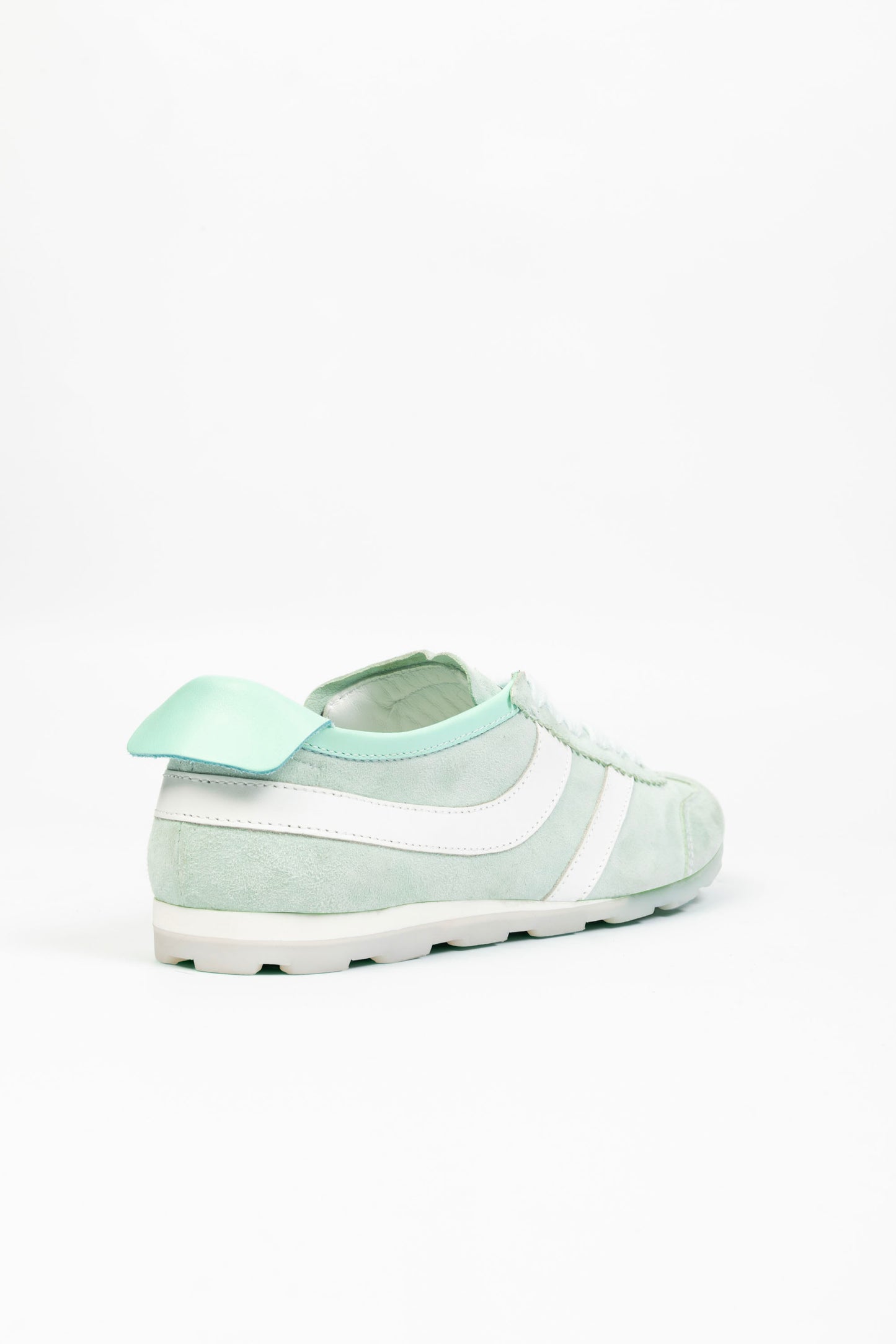 Sneakers River In Camoscio