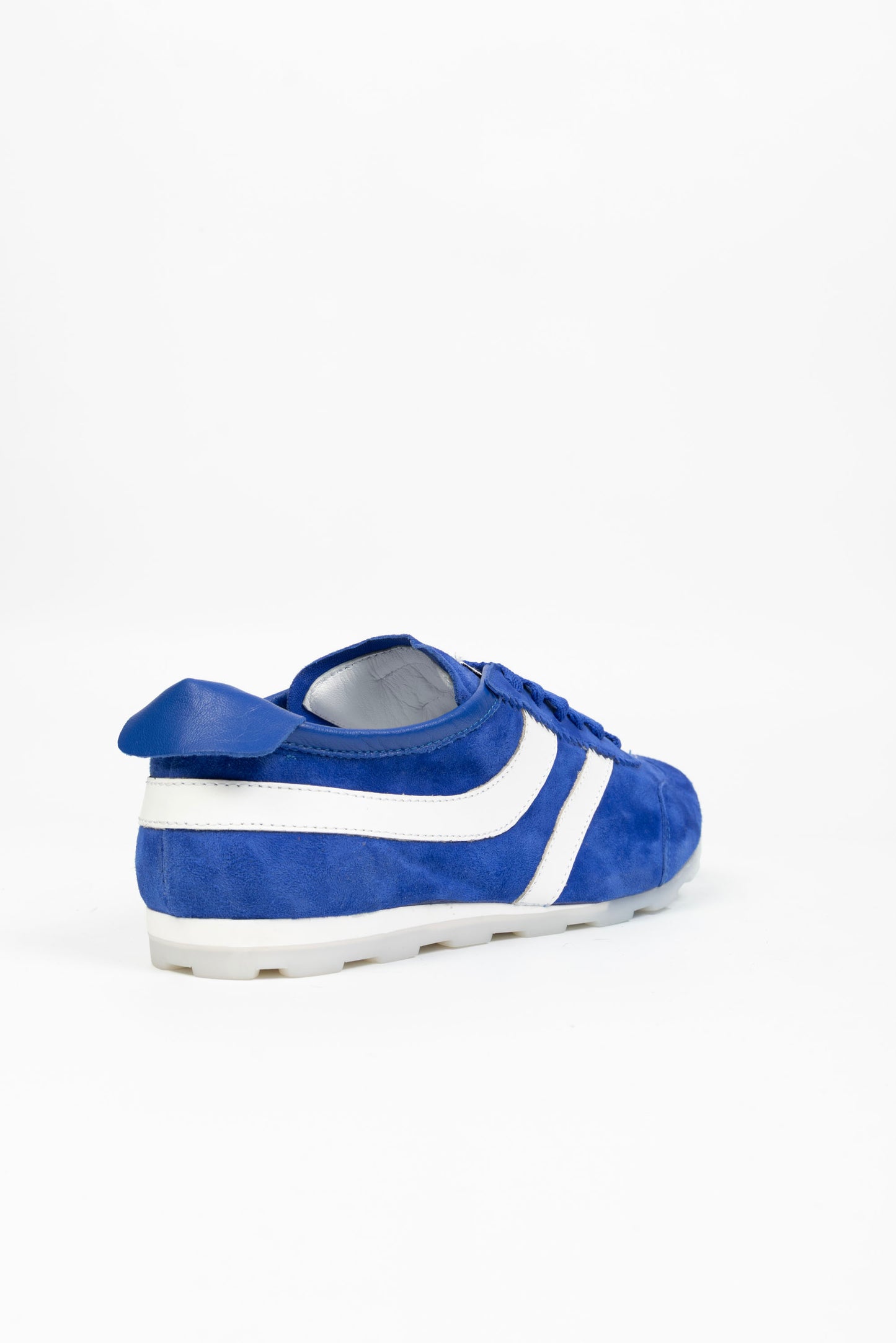 Sneakers River In Camoscio