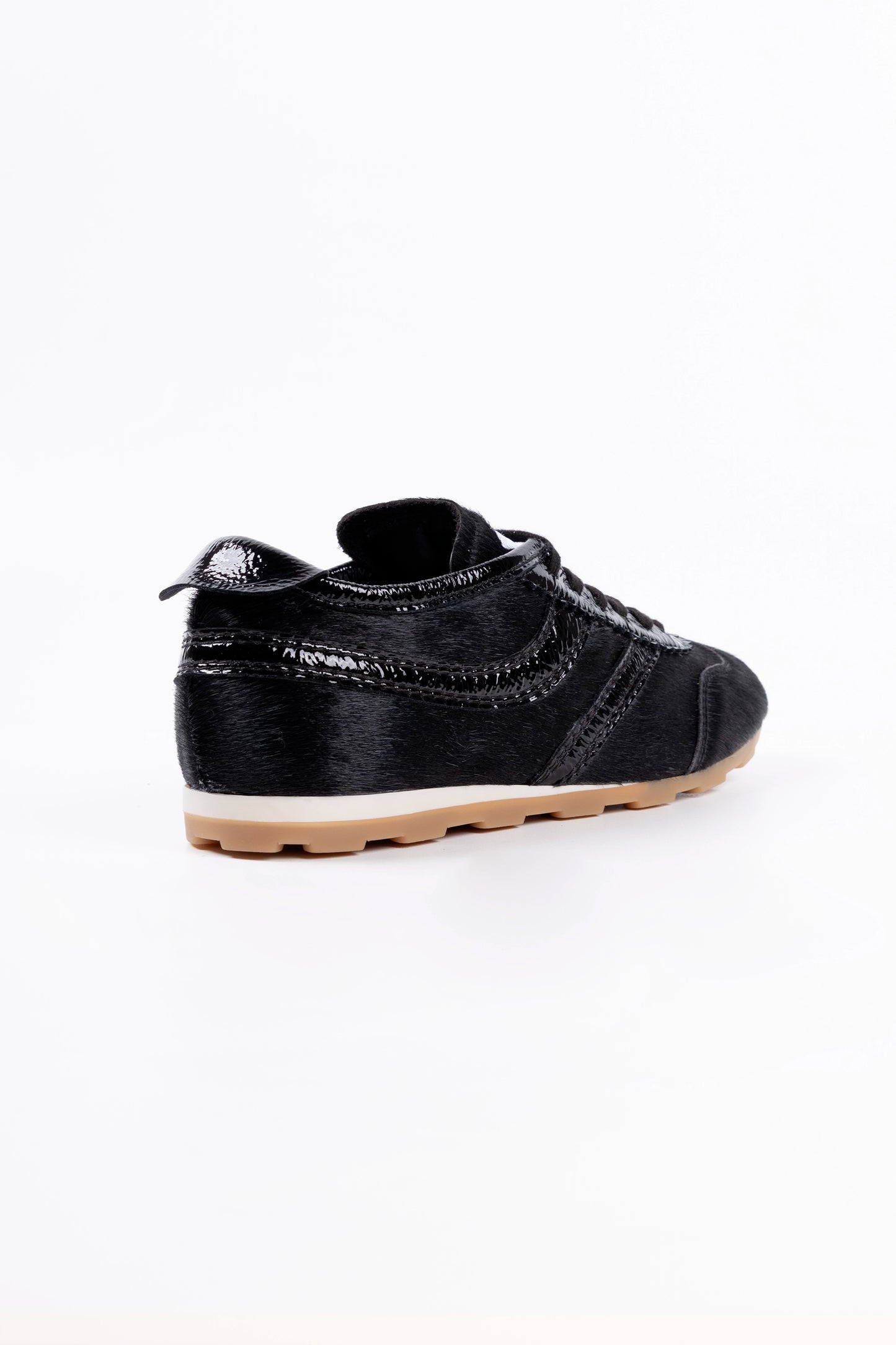 Sneakers River In Pelo